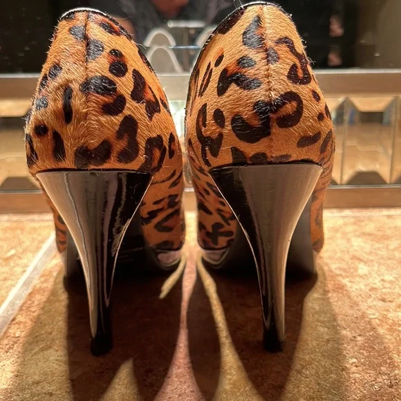 Alfani Leopard Print Cow Hair Pumps - Picture 7 of 10